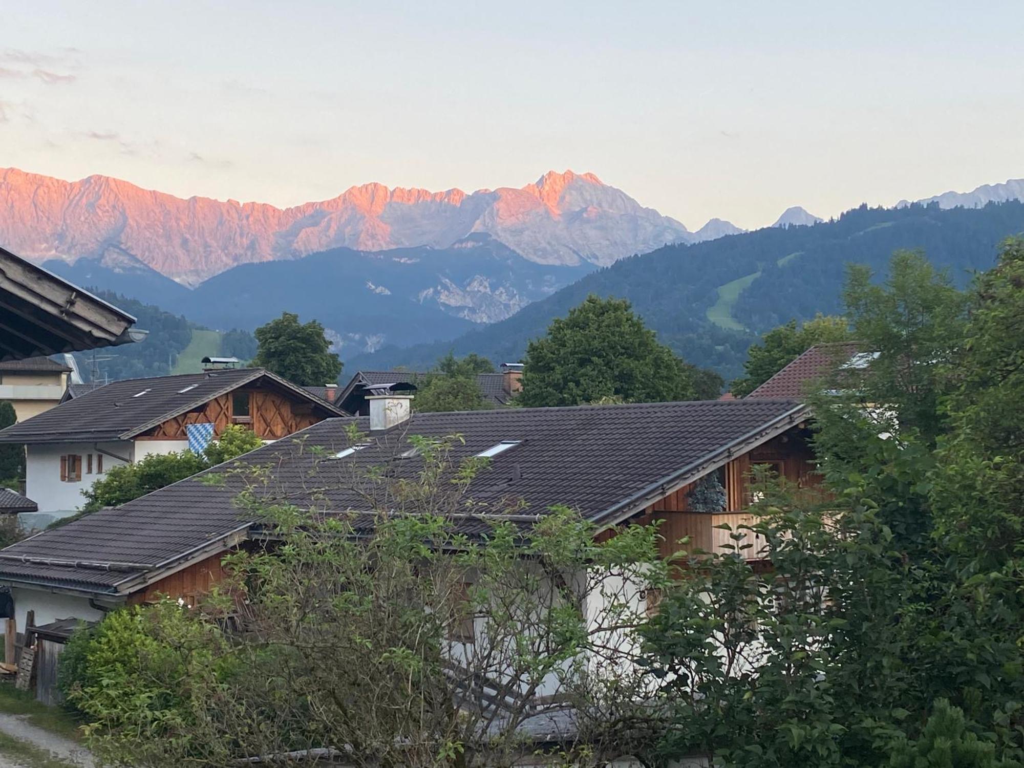 Ferienwohnung Eckenhuette Garmisch-Partenkirchen Dış mekan fotoğraf